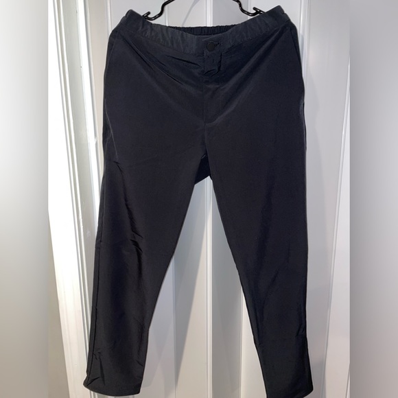 Banana Republic men’s slim fit, 32 x 32 black pants with elastic in waist - Picture 1 of 6